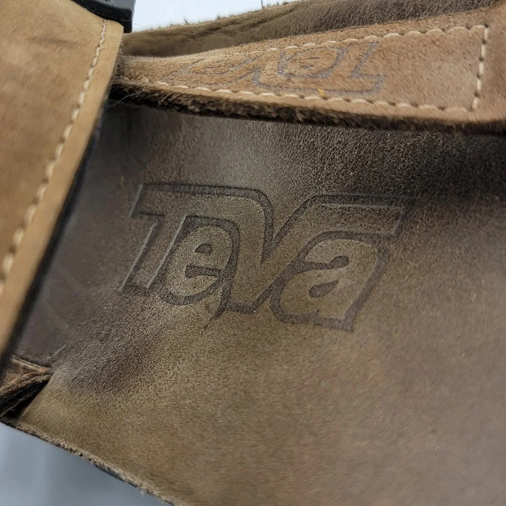 Teva mens leather